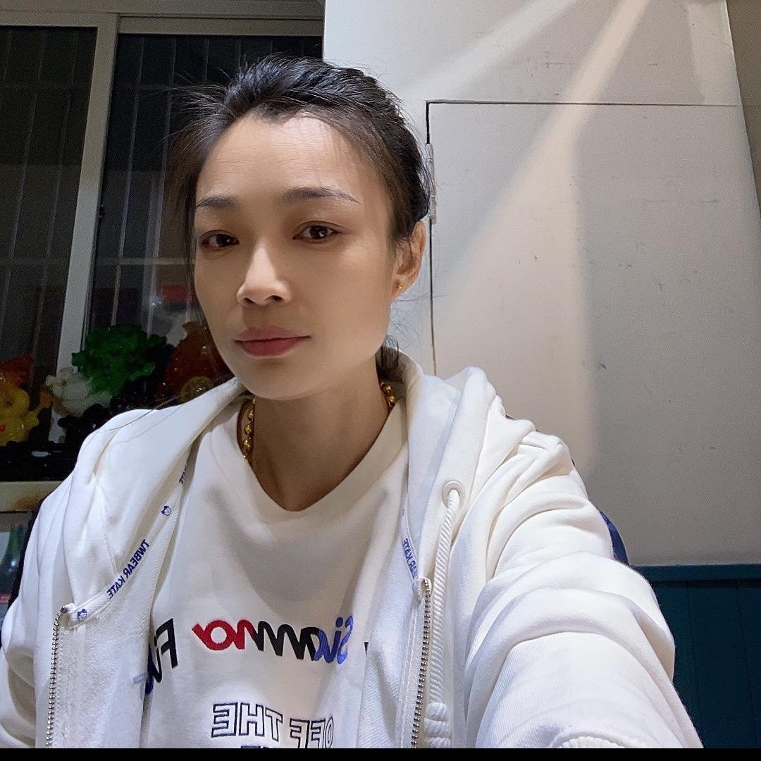 于小于