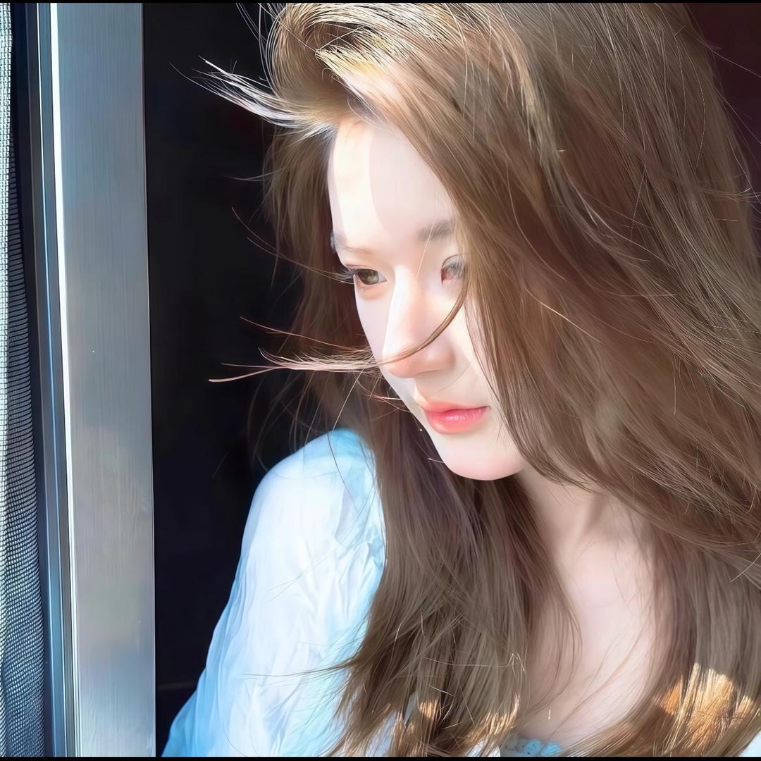 小袁今天穿什么