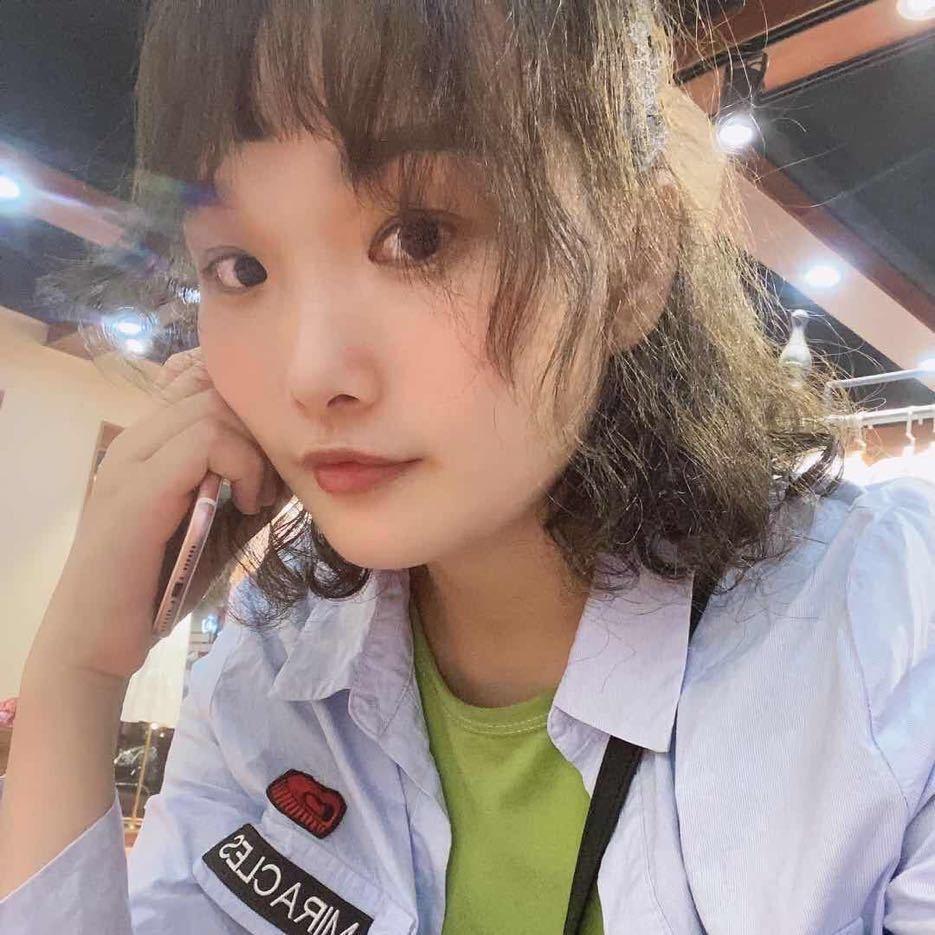 笑笑就是笑笑呀