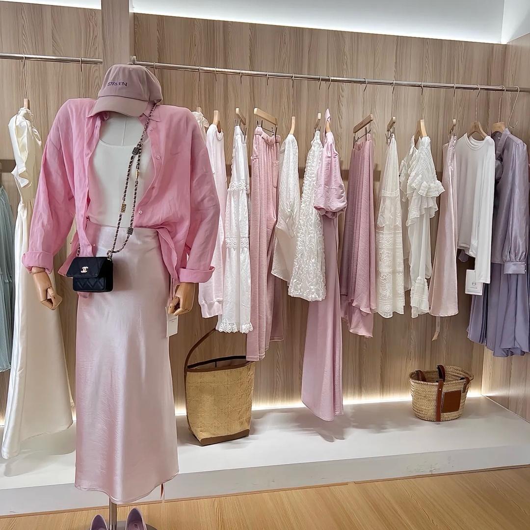 唯依派工厂女装店