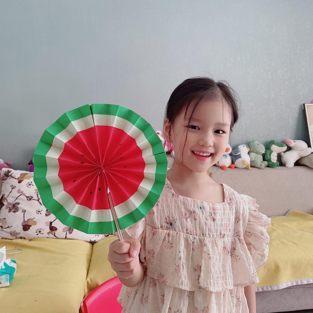 冬冬不爱吃香菜🏸