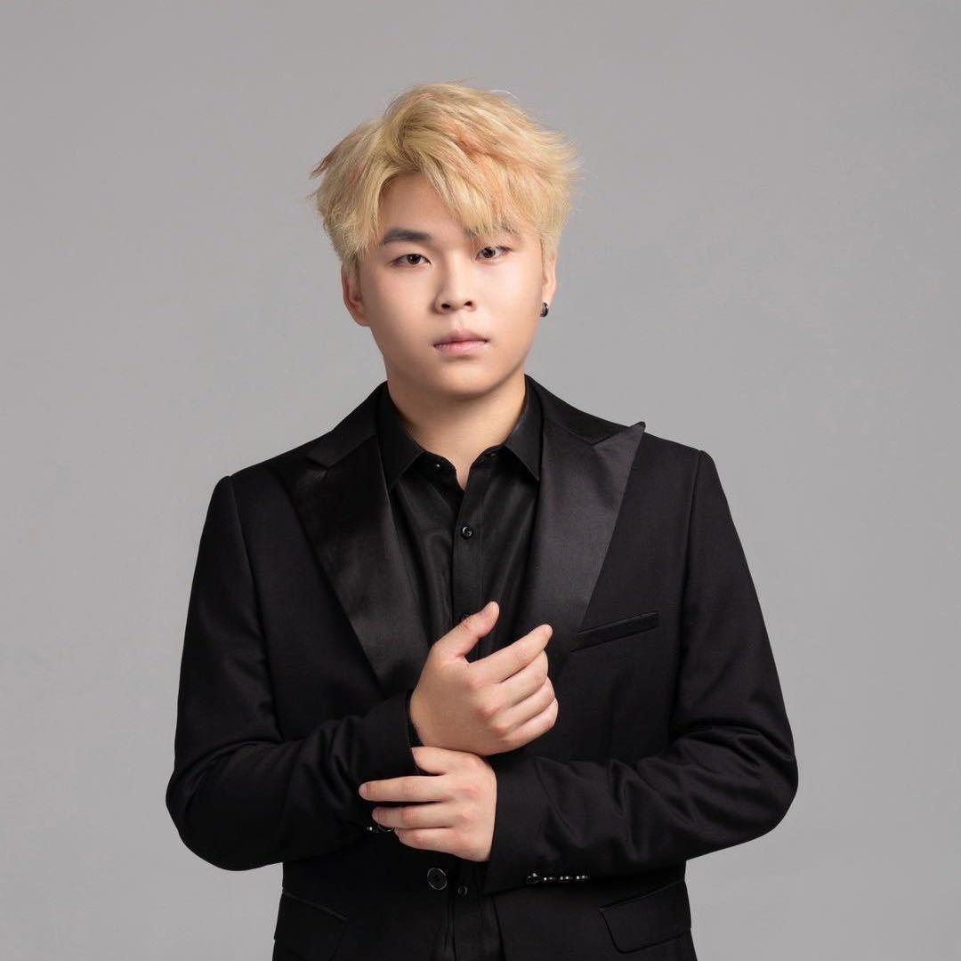 奈思造型创始人阿杰西美店