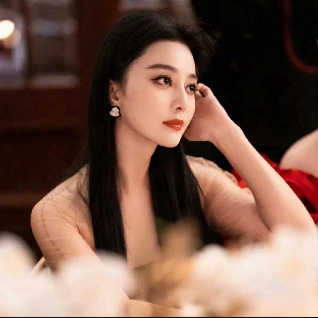 小黎.