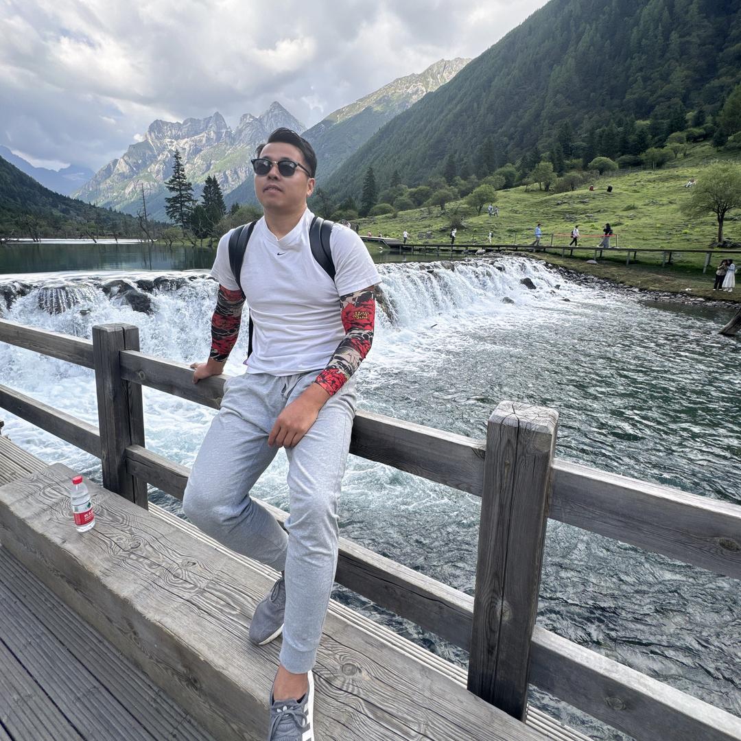 青羊 宜宾•酒窖酒  正义又善良酒水从业