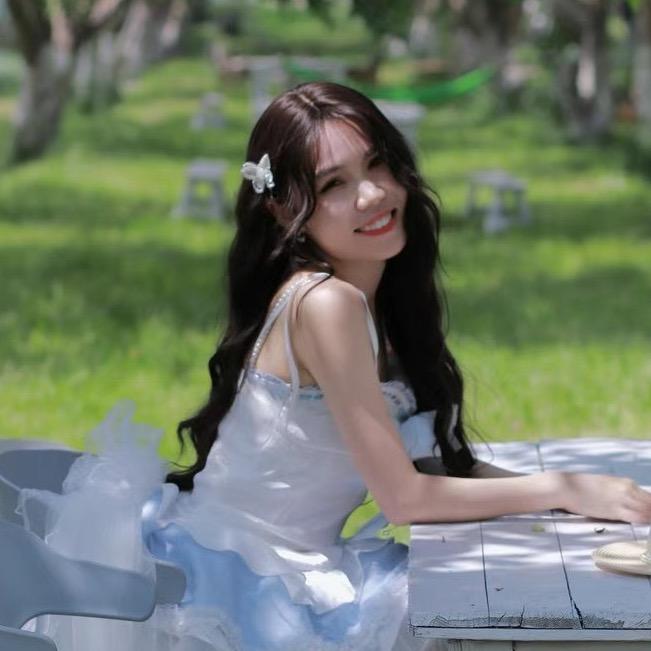 伊宁May中式美睫（现睫然芳赋美睫工作室