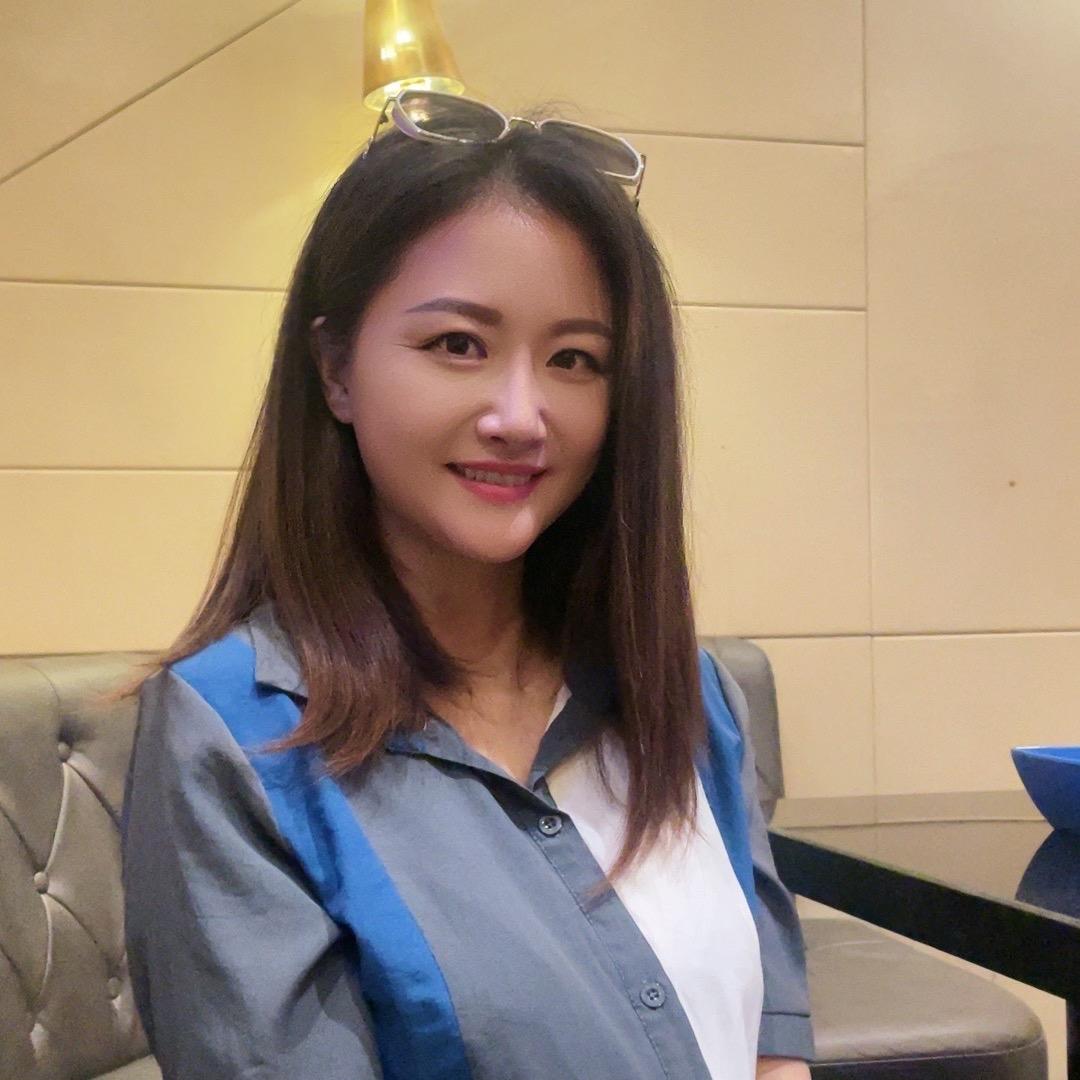 送外卖的小姐姐