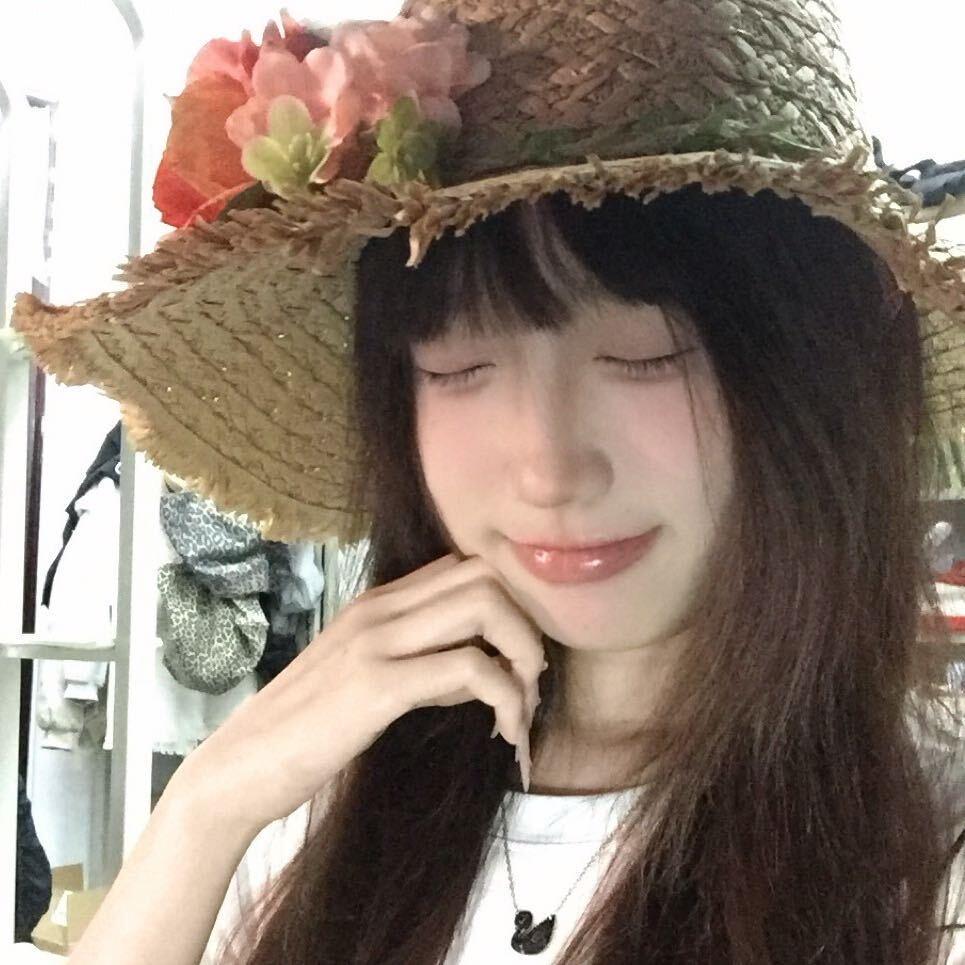 雯.
