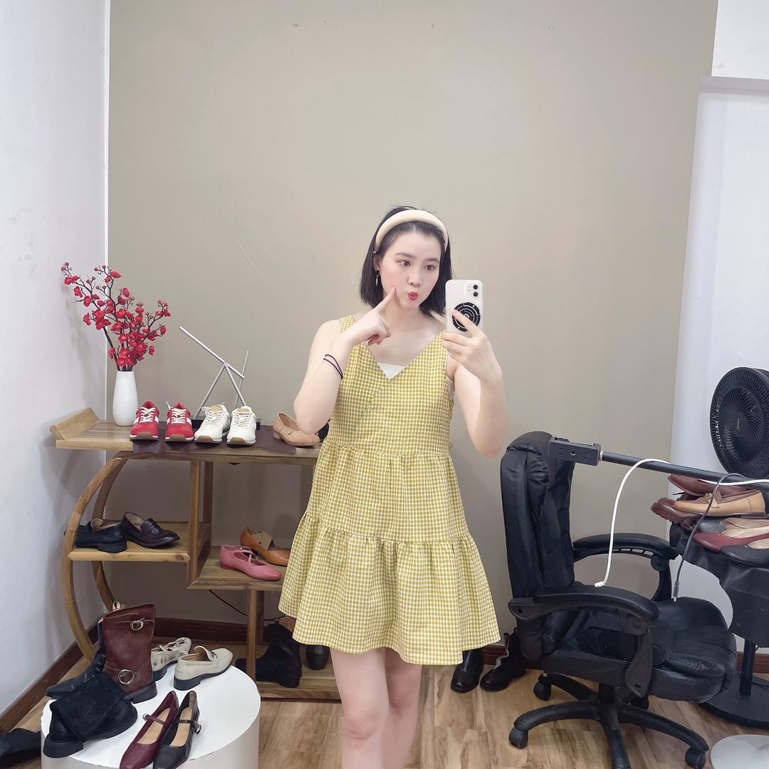 小燕仔女鞋(努力工作)