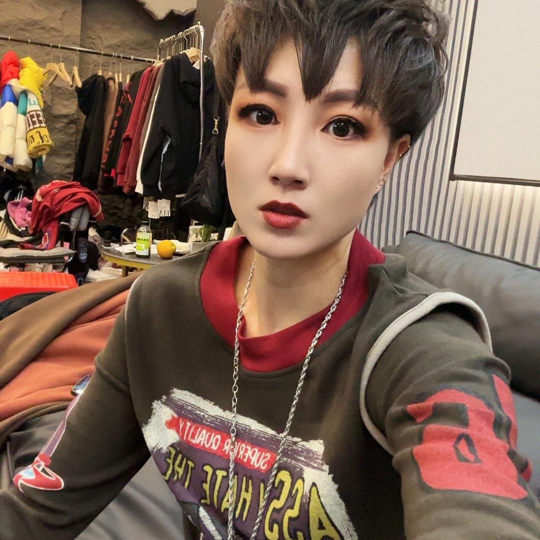 小七欧韩女装穿搭