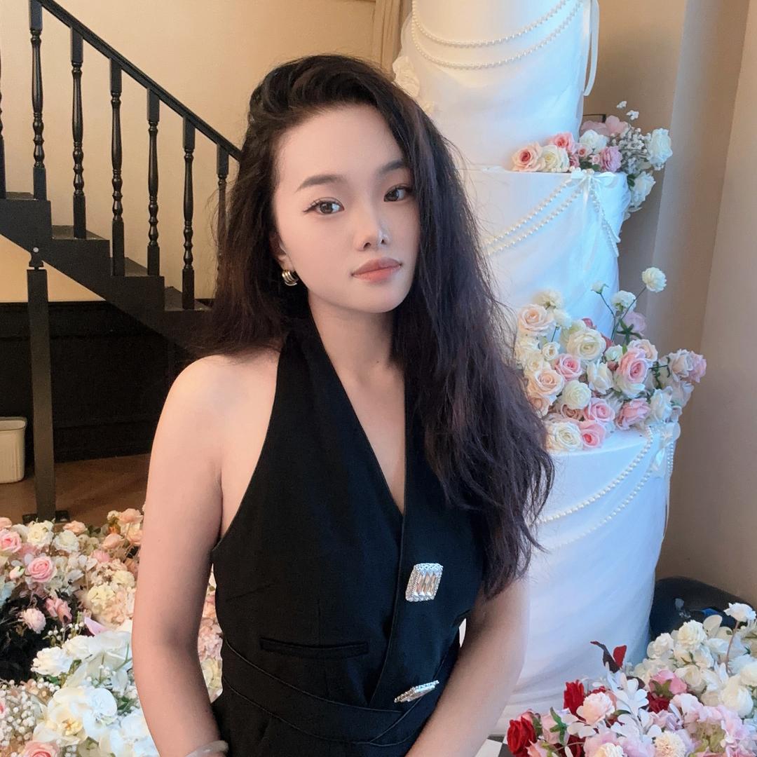 燕子是个美甲师