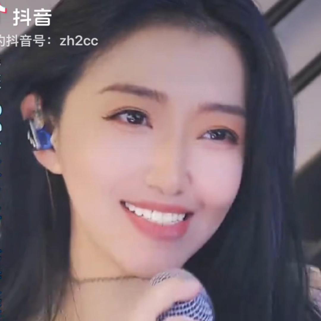 小哲 ☮️