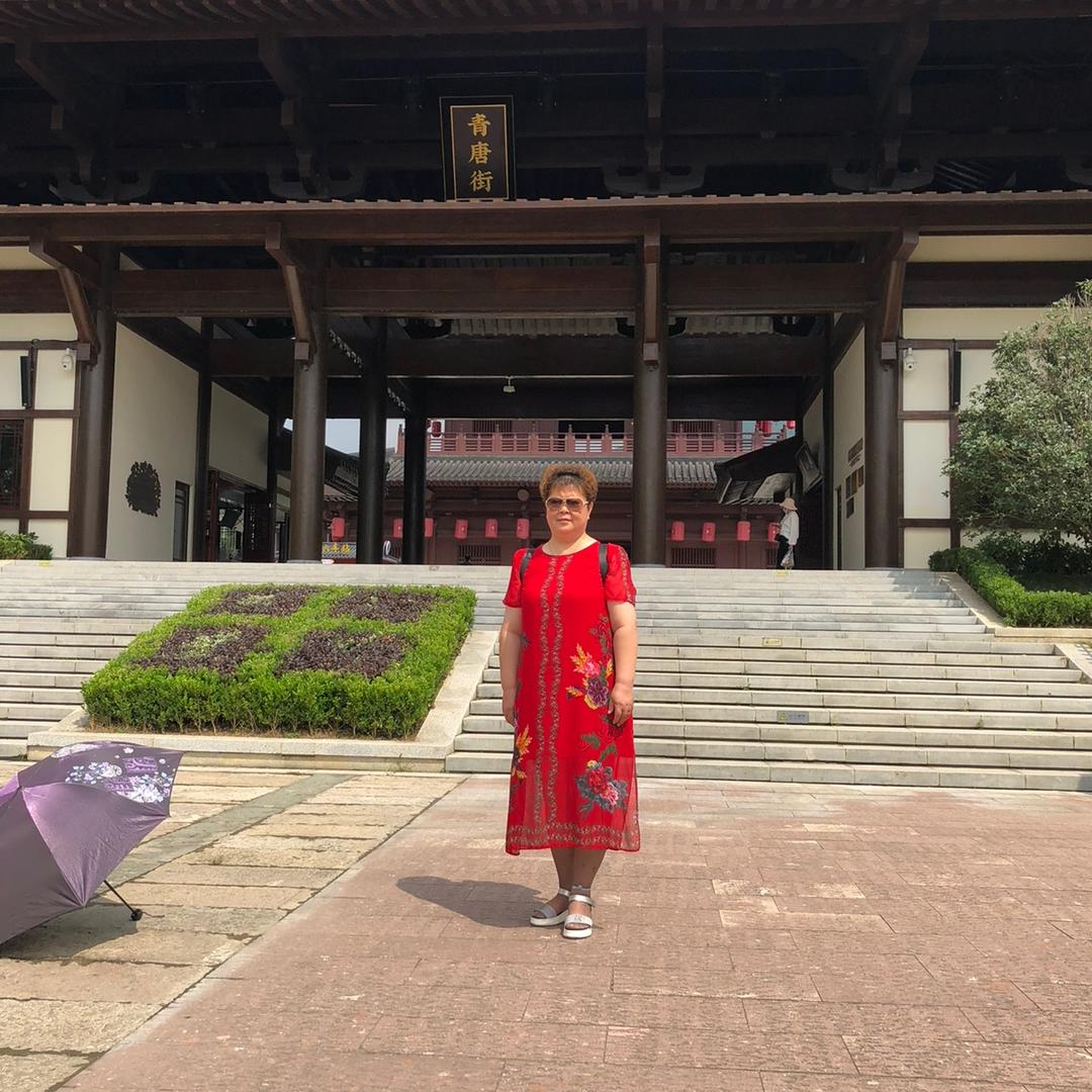 伍悦吾美