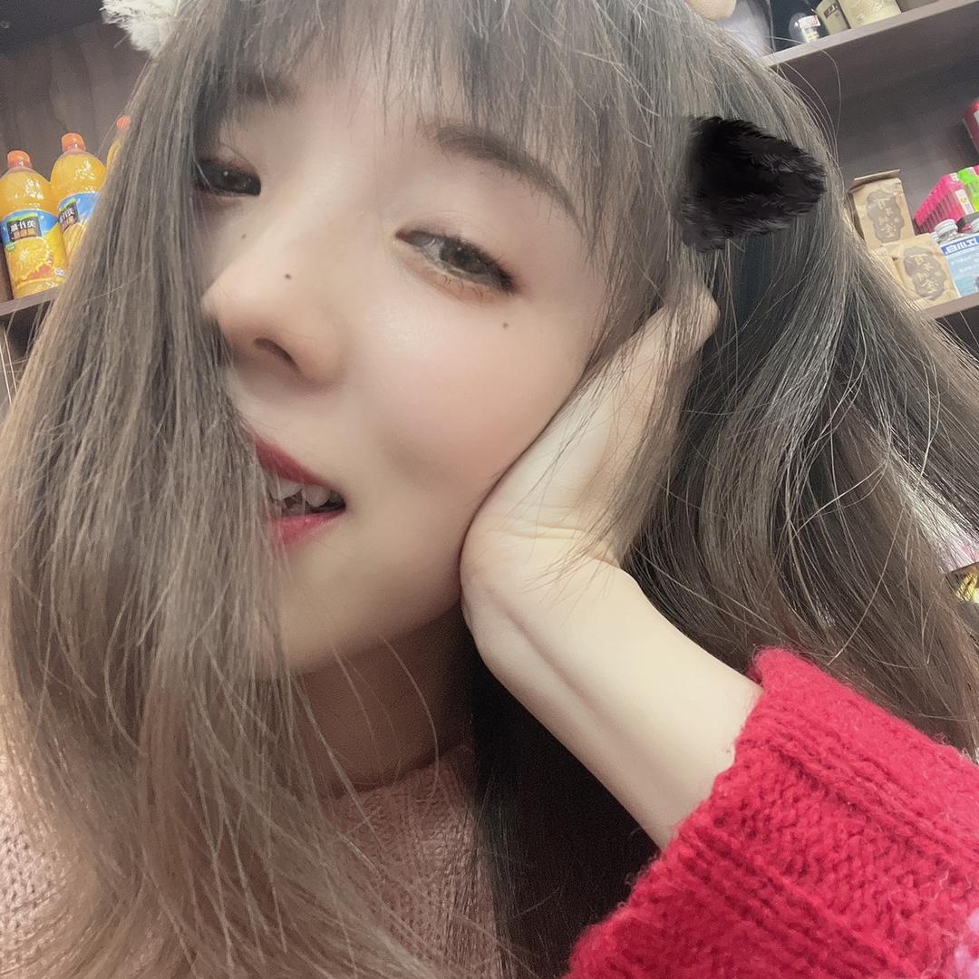 小鑫鑫呀(养发ing)