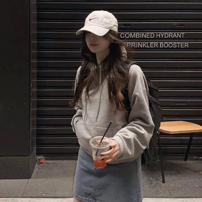 𝓛 𝓙  .