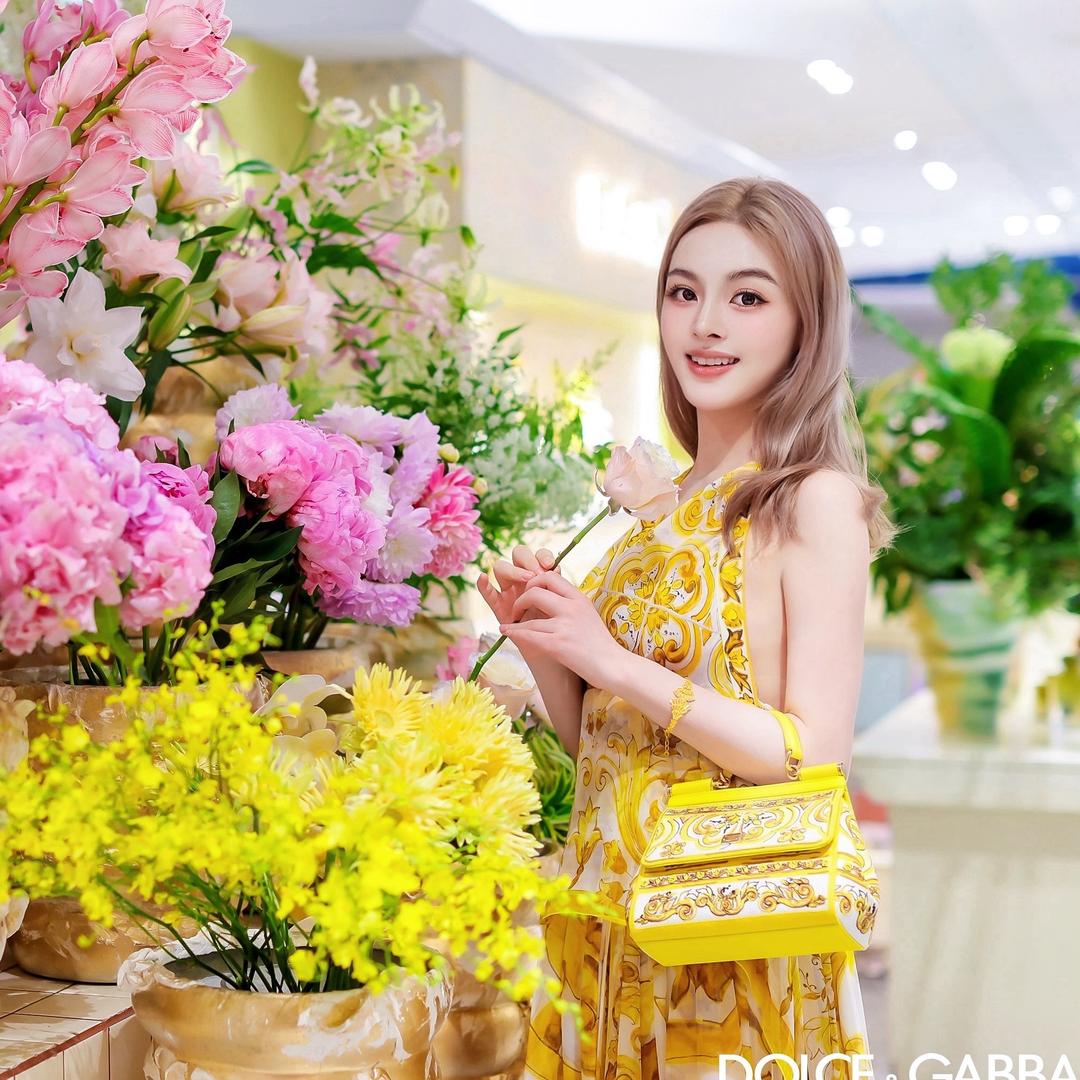 人间妲己冉冉子
