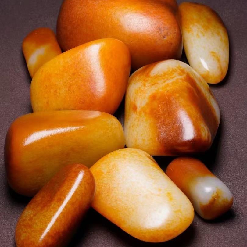 真诚实在小胖）正在熏马肉马肠子