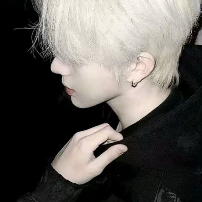 小柒