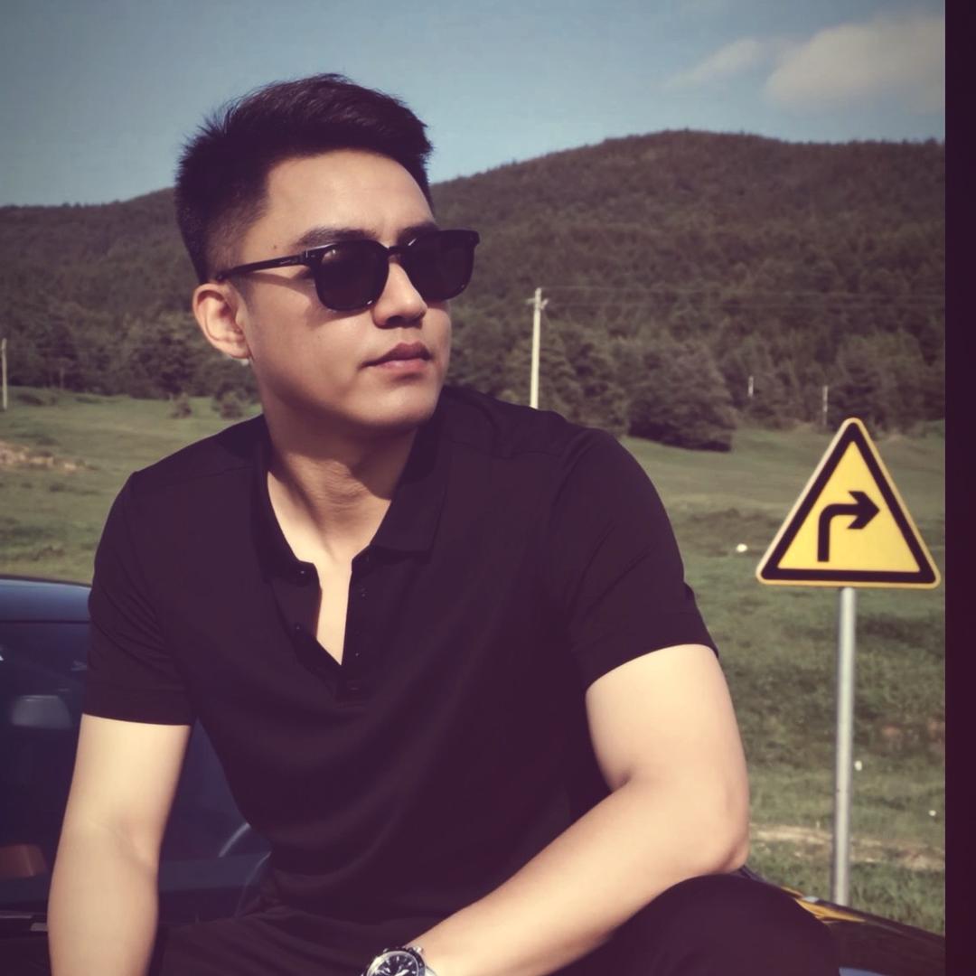 ℳ   莫默无文  。