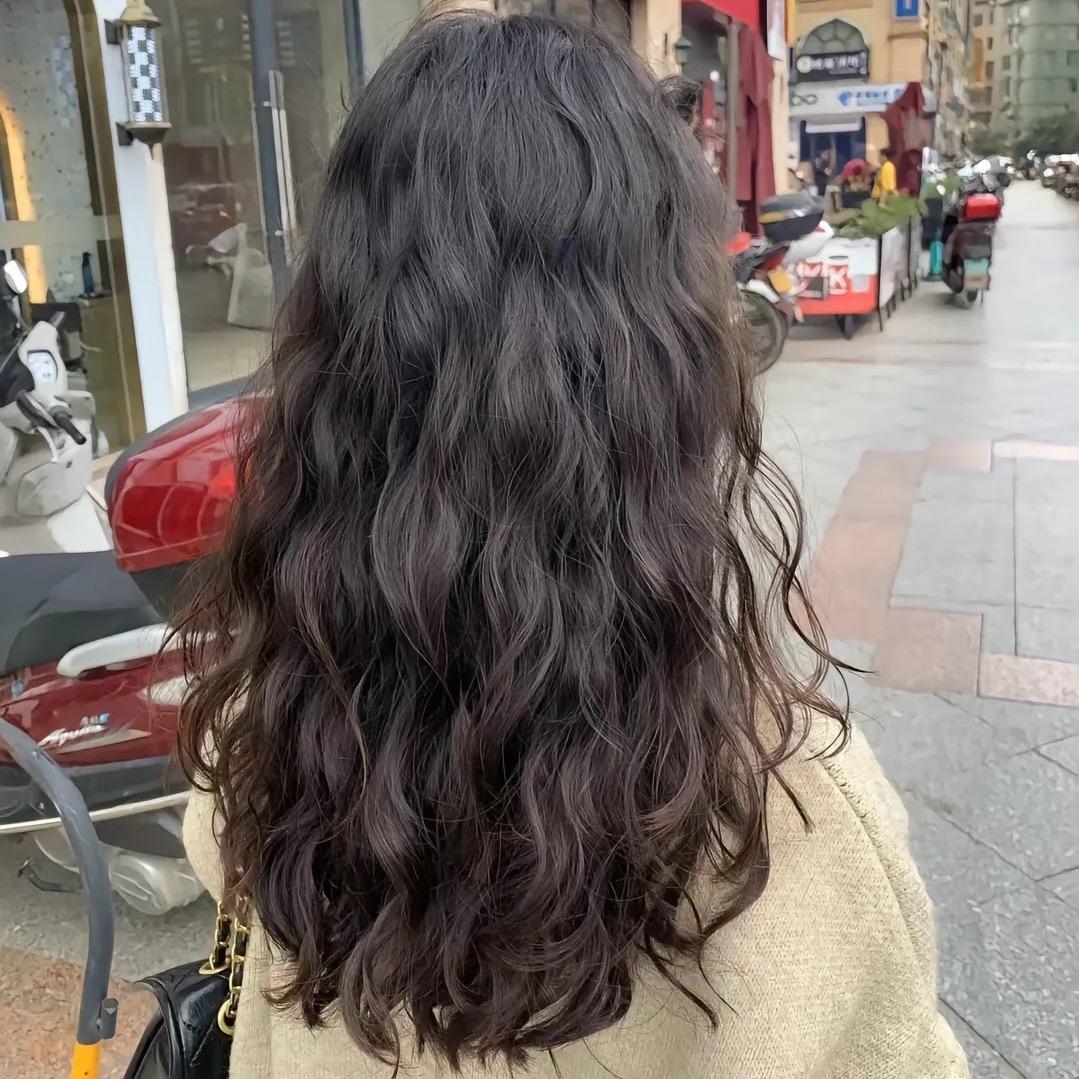 ˇ        ᥫᩣ༠