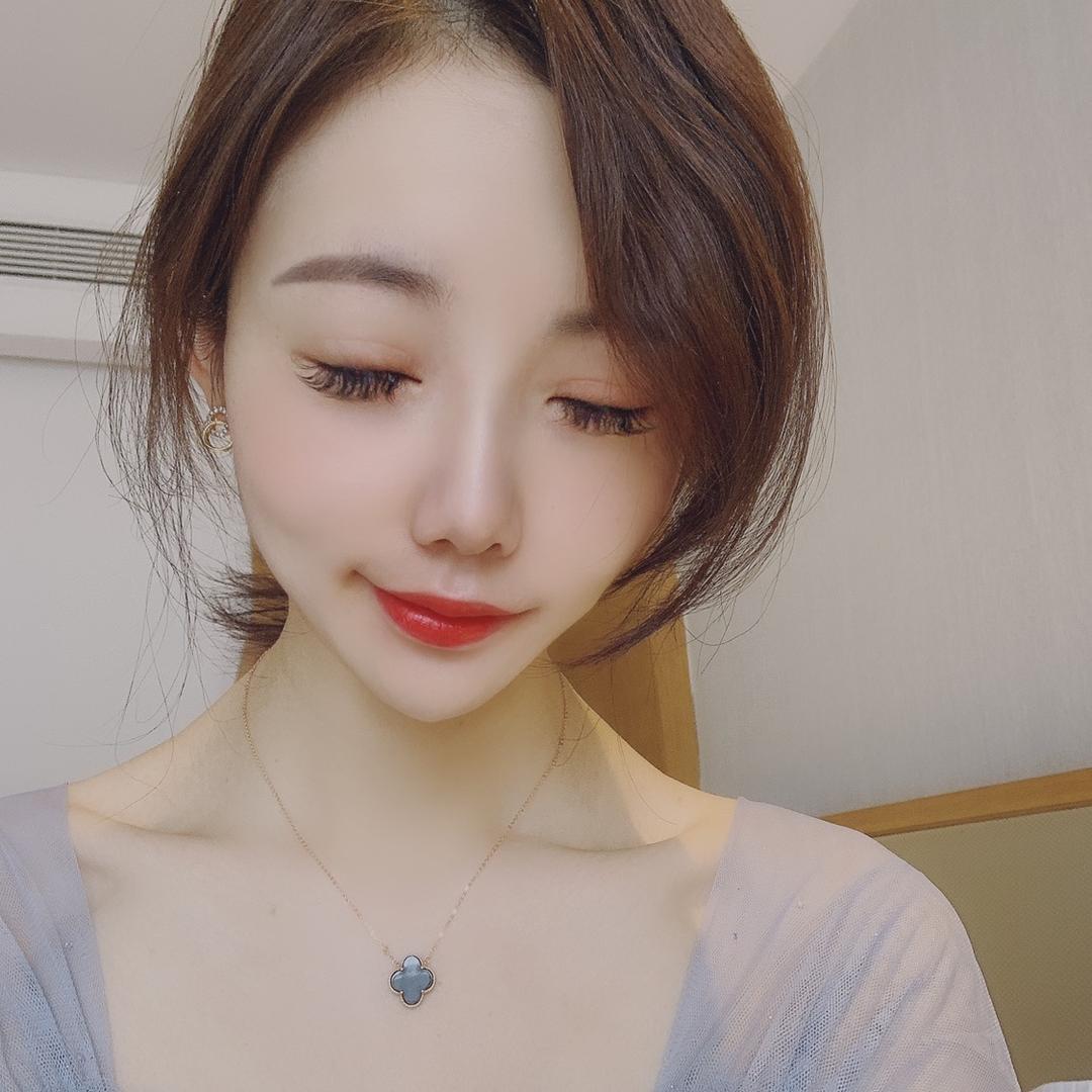 明光市小曼美甲店