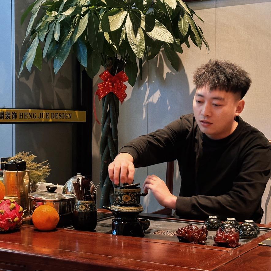 盘锦·恒爝装饰