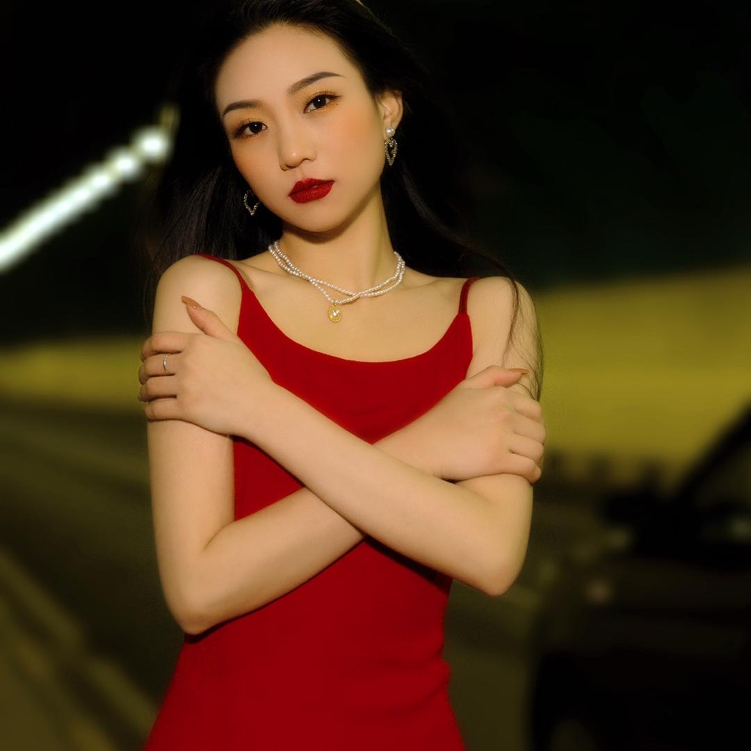 嗯.