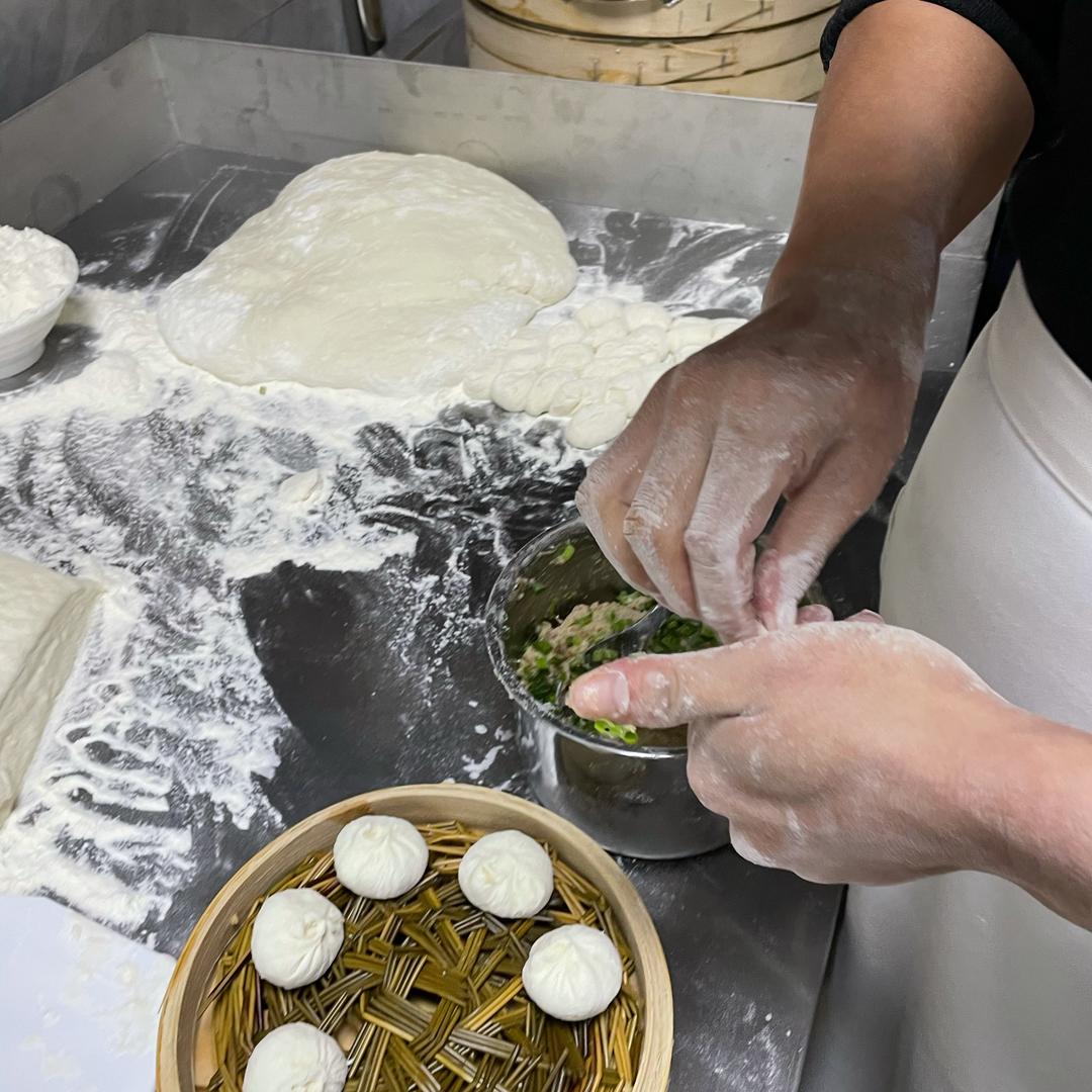 恰笼老面包子