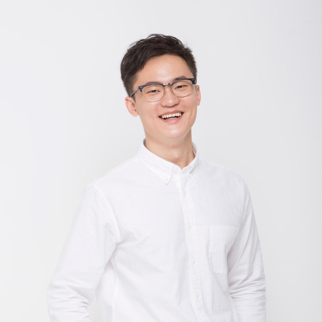 阿花背后的老王