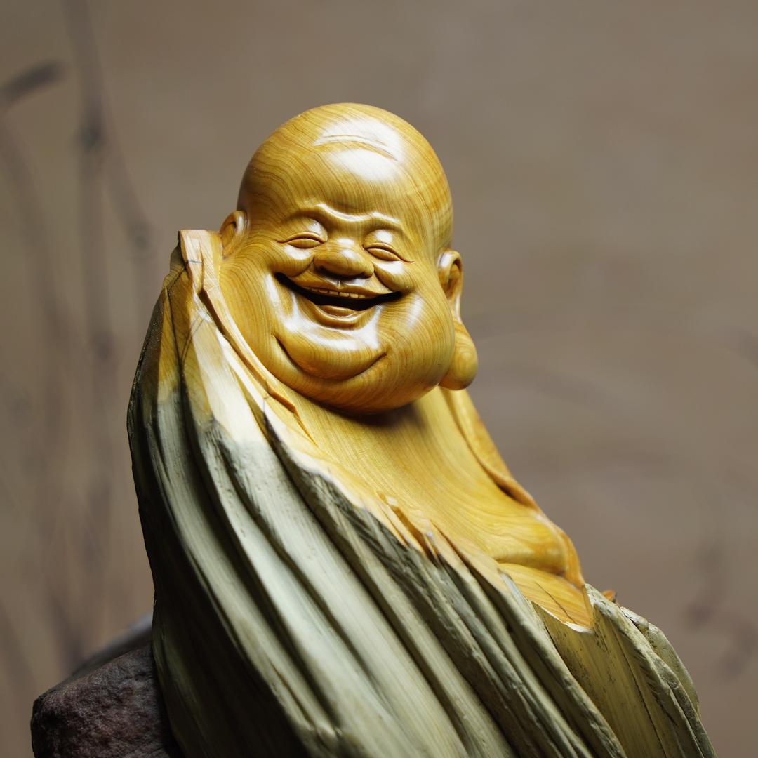 徐幸之根雕工作室