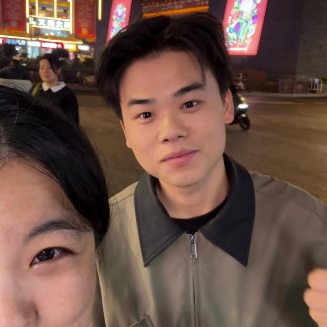 一只闲鱼