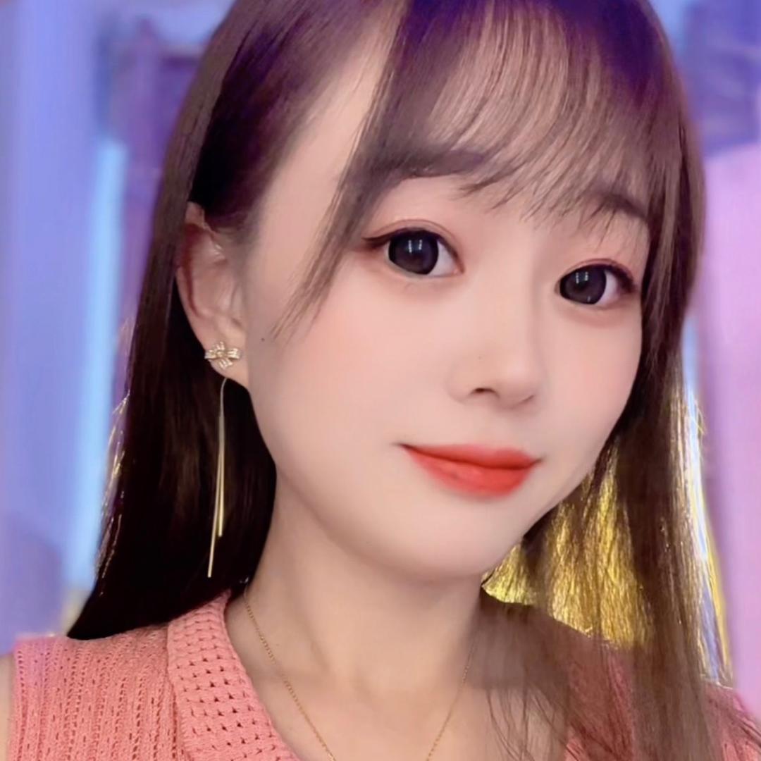 ^豆豆😝吃不饱^