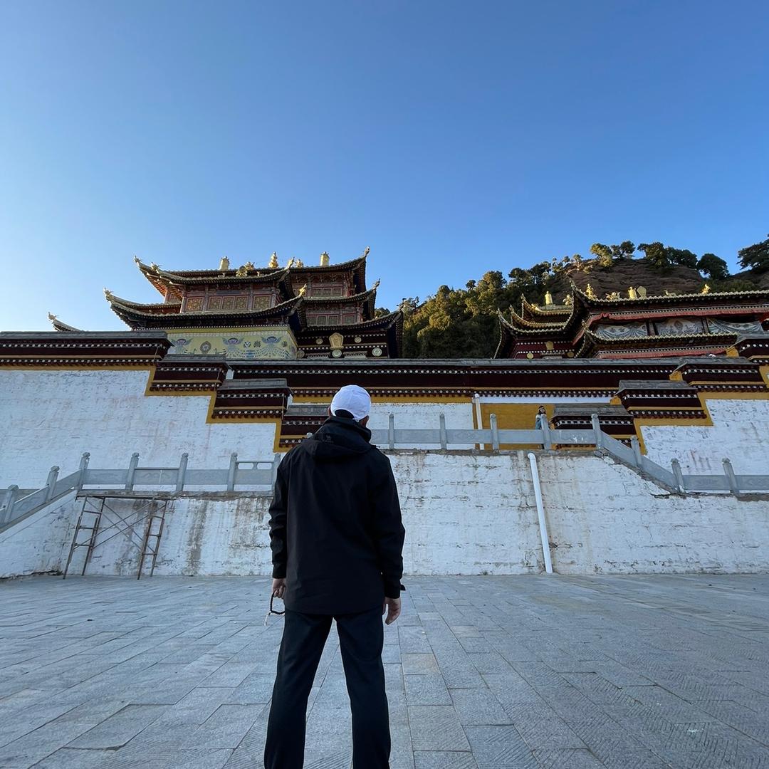 爱玩珠子的小太阳