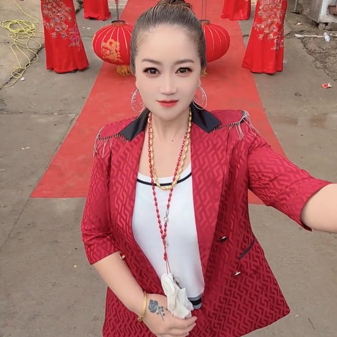 开心果鼓队“团长”