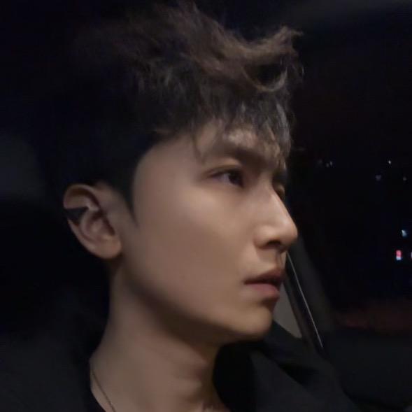 小白哼哼🎤