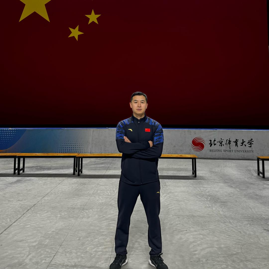 吴雄