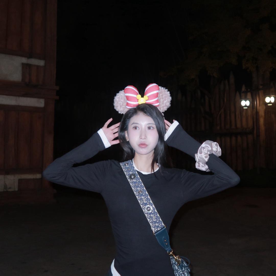 小颖Ashley