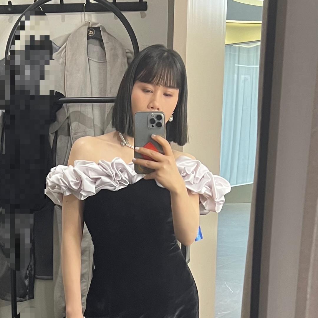 153cm的阿玲