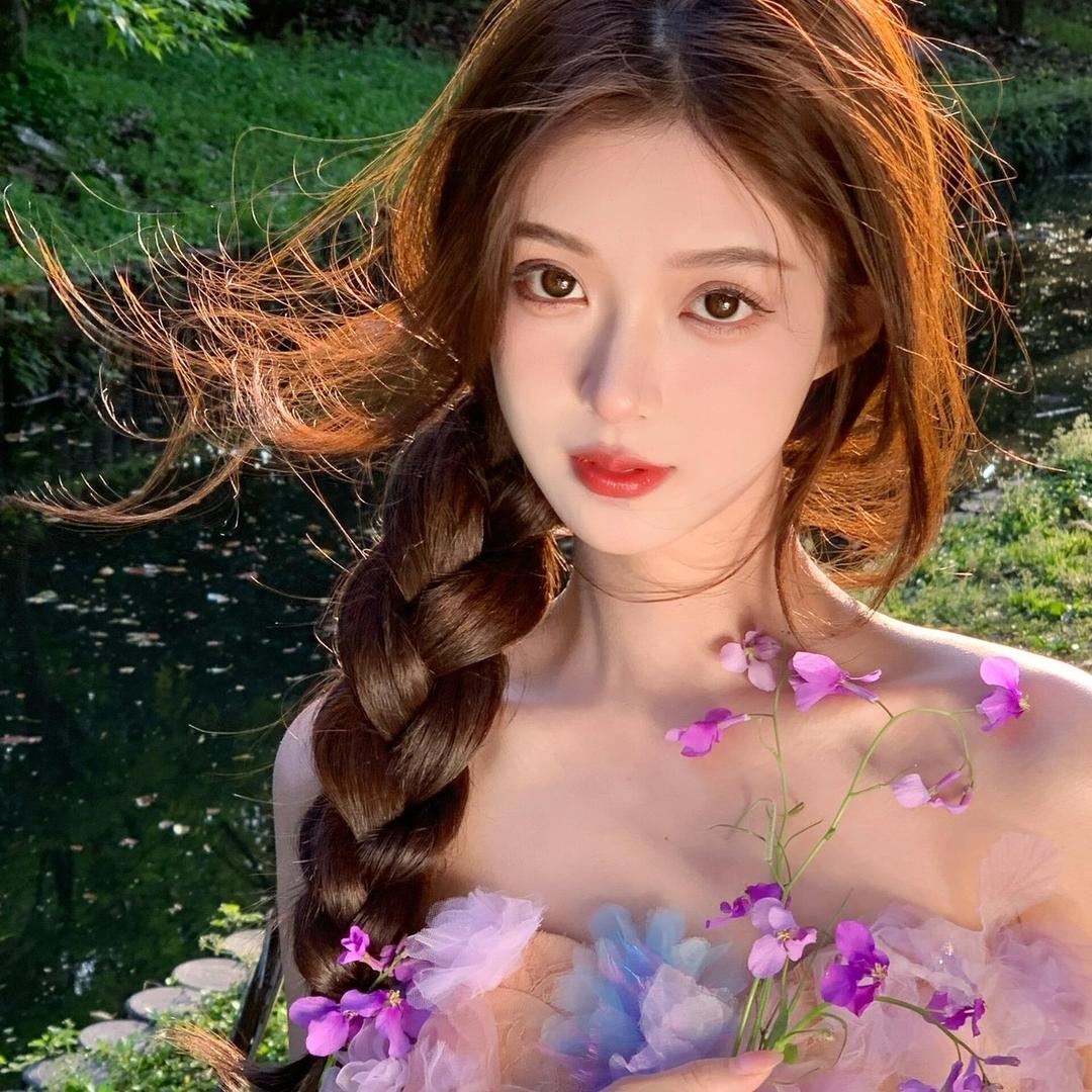 小闹女装