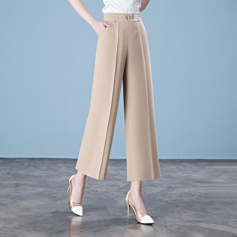 鑫鑫子萱鑫格专卖店