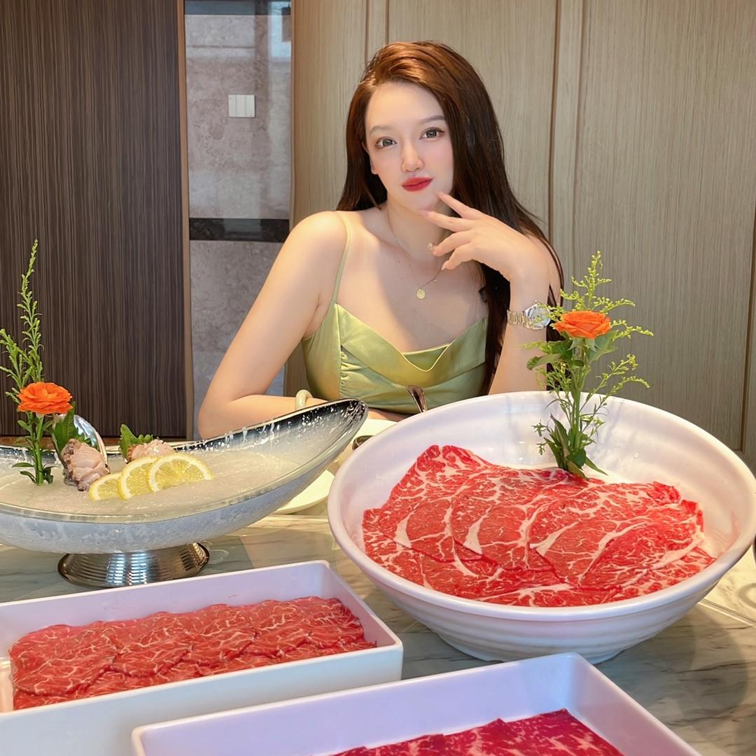 子夜是个大网红