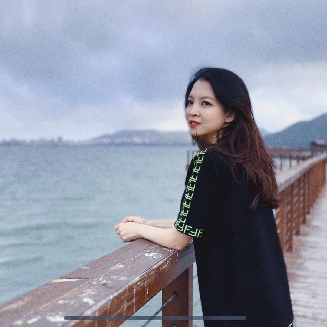 雯子女士