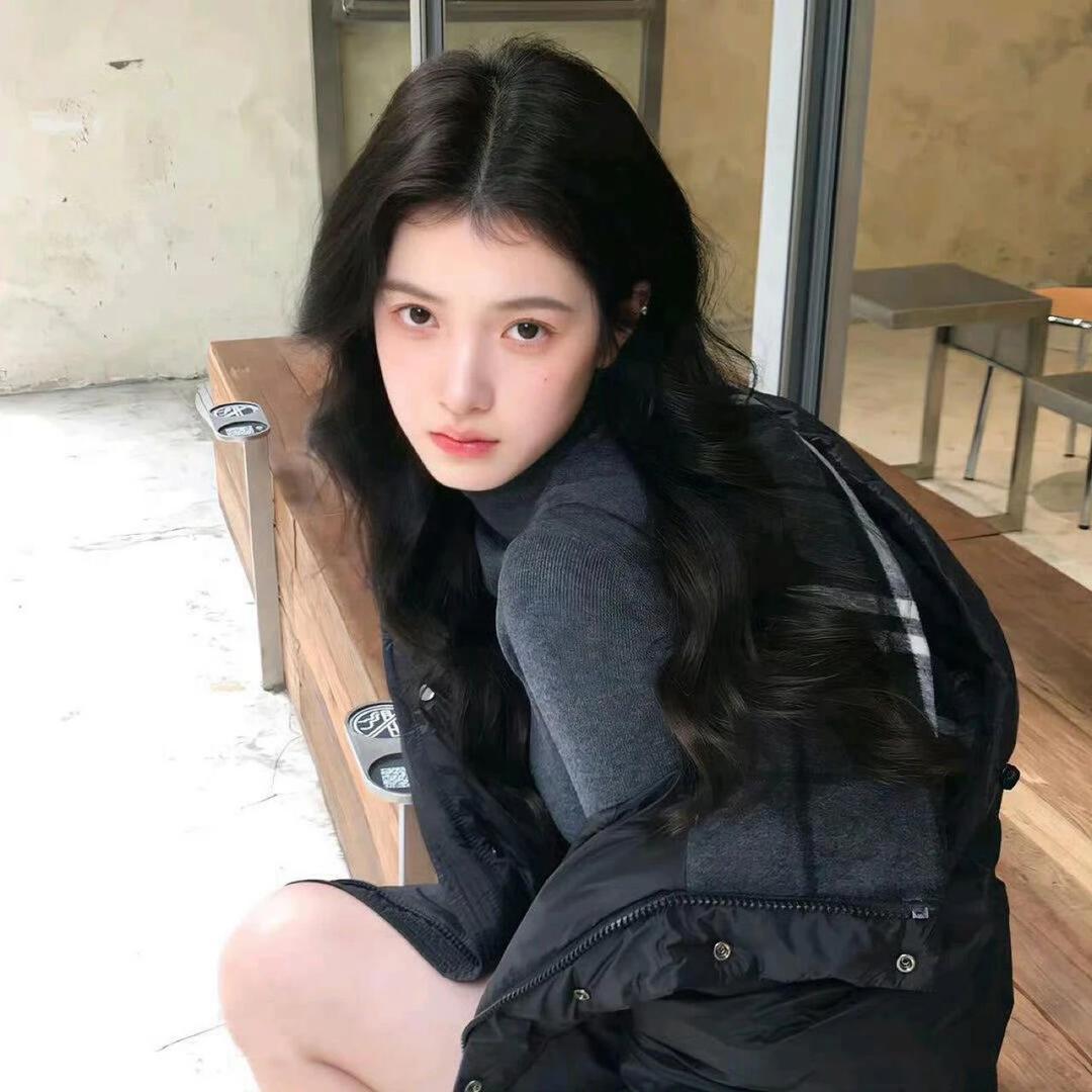 小张ᥫᩣ.