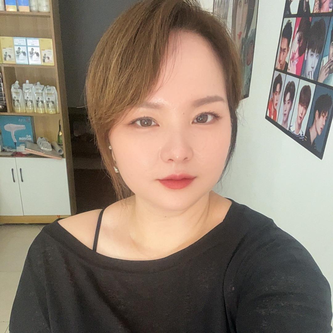 利美造型(龙哥说洗护点厨窗)
