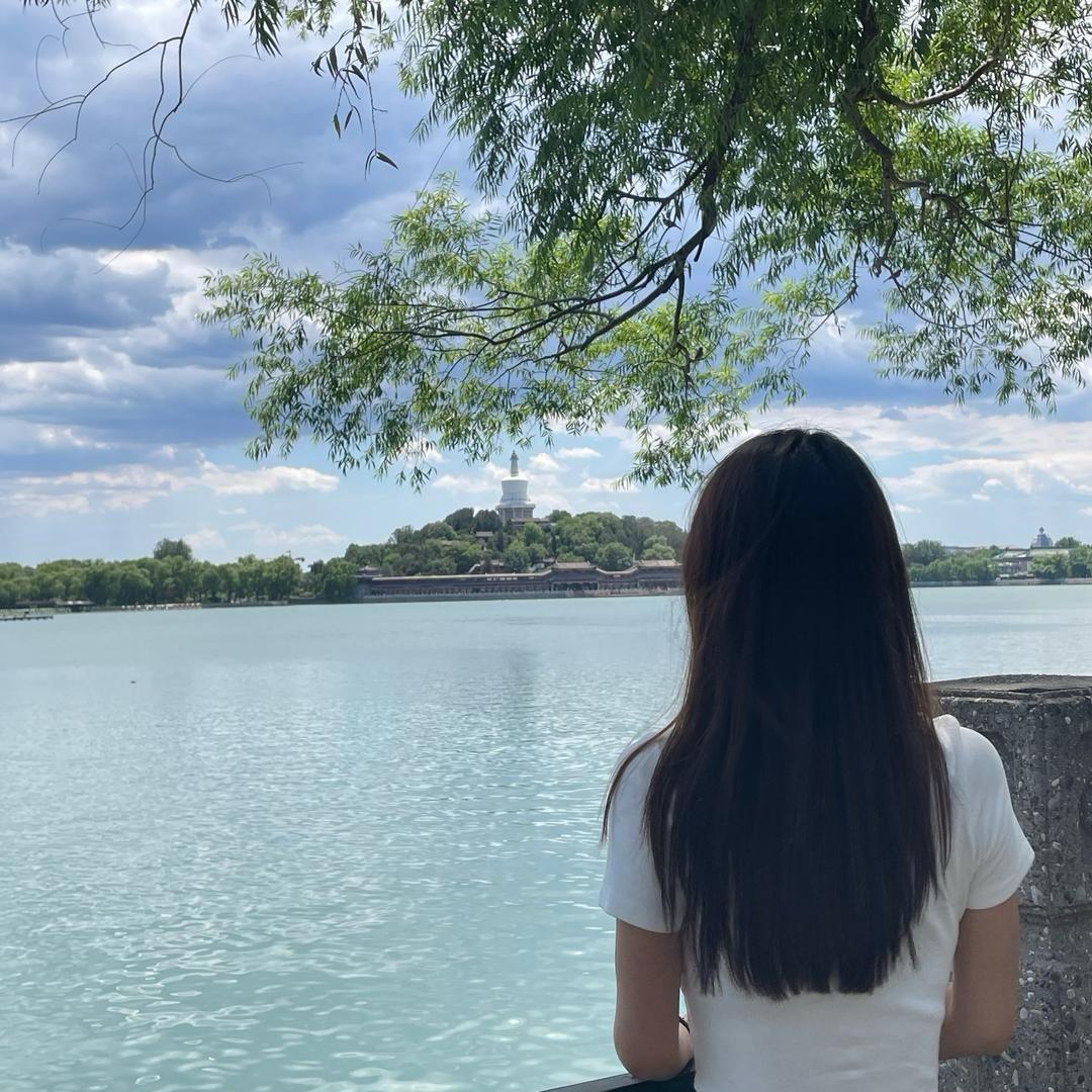 库库赚钱的小胡