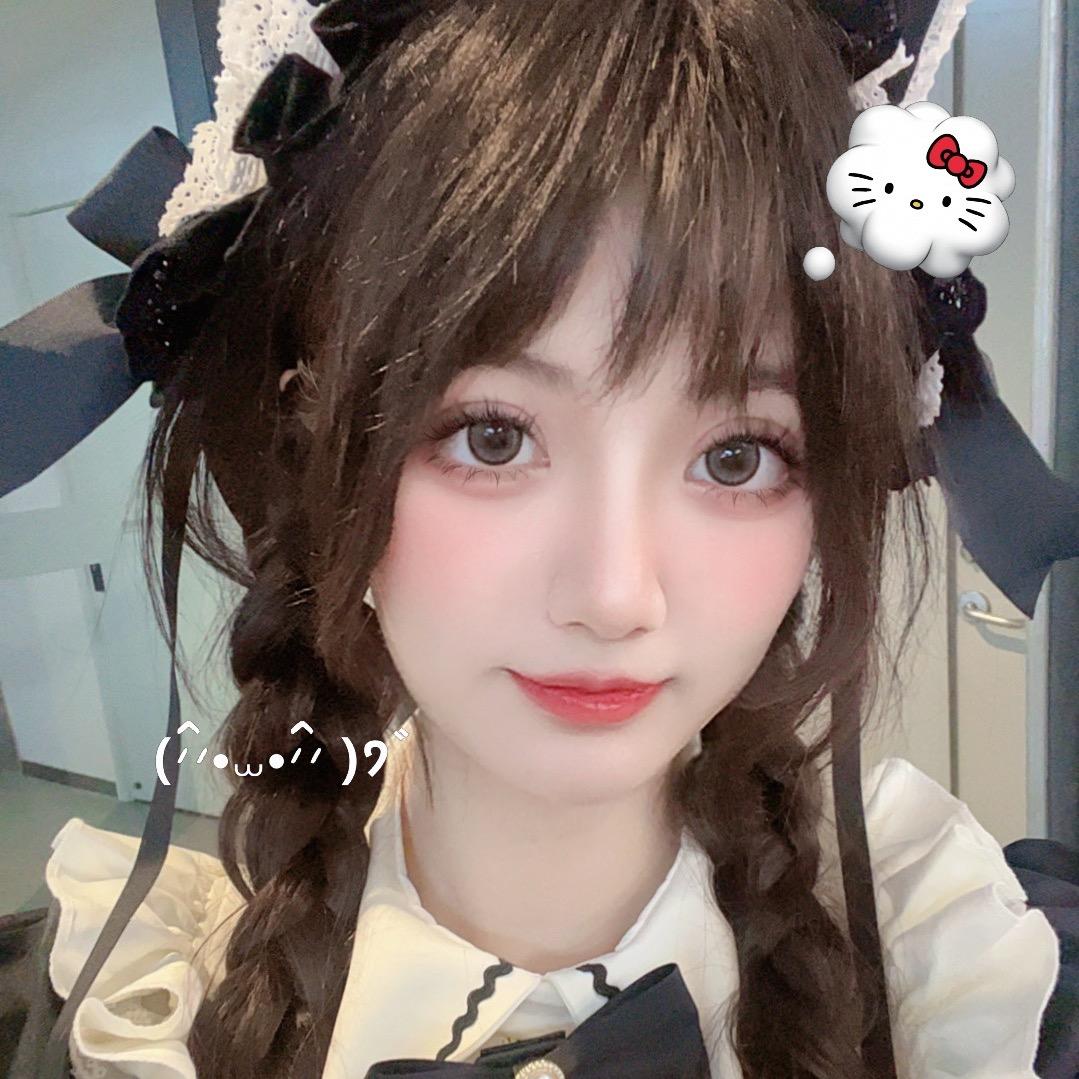 画画的秋野