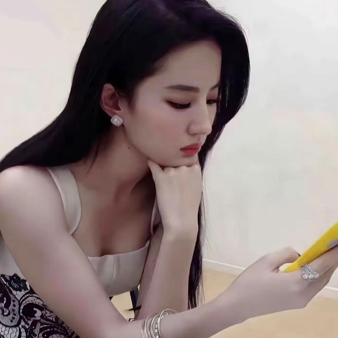 菱角爱吃小辣娇