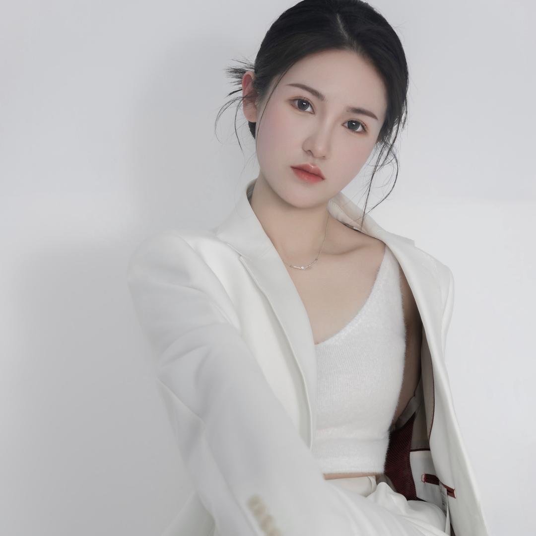 周周高端品牌女装