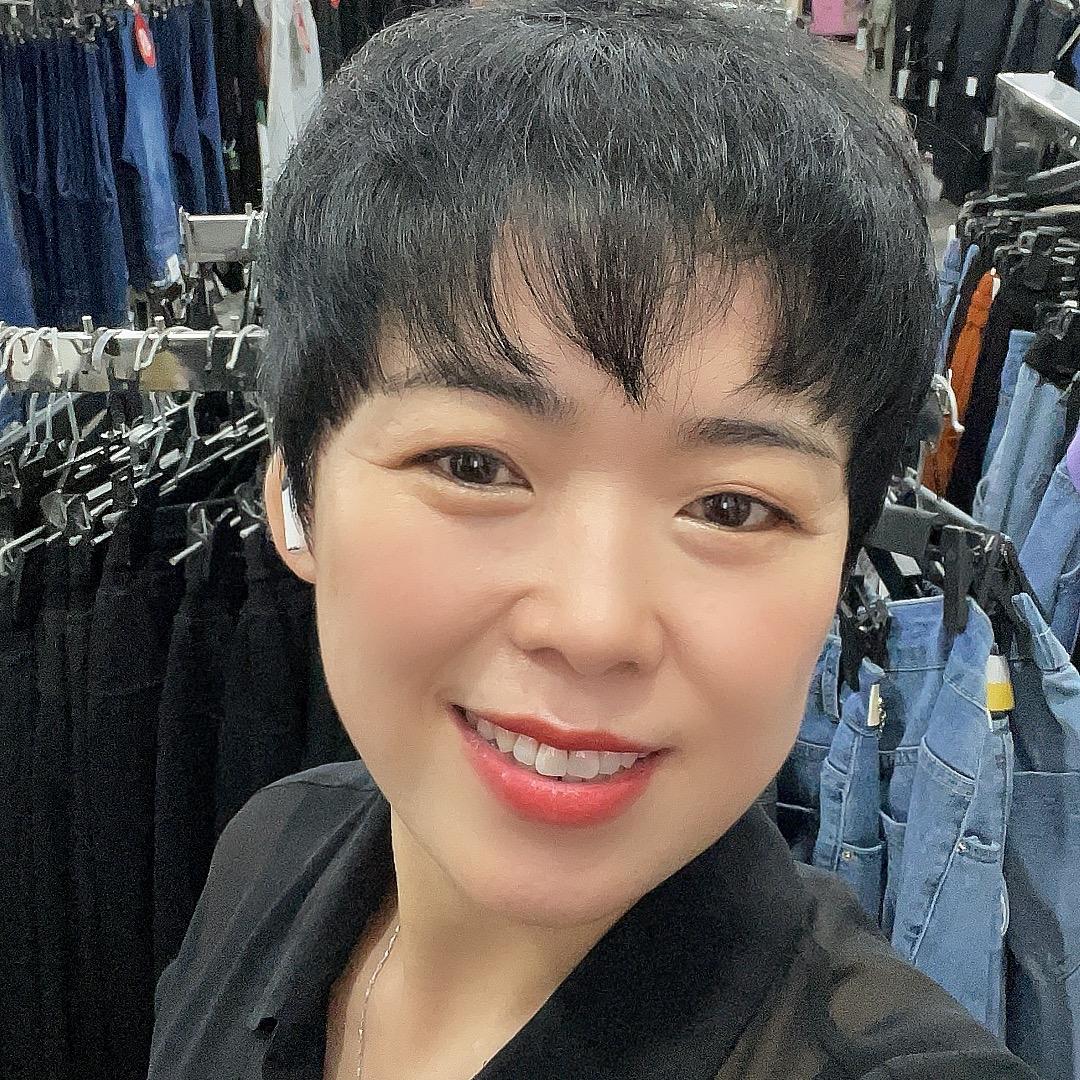 文静潮流服饰