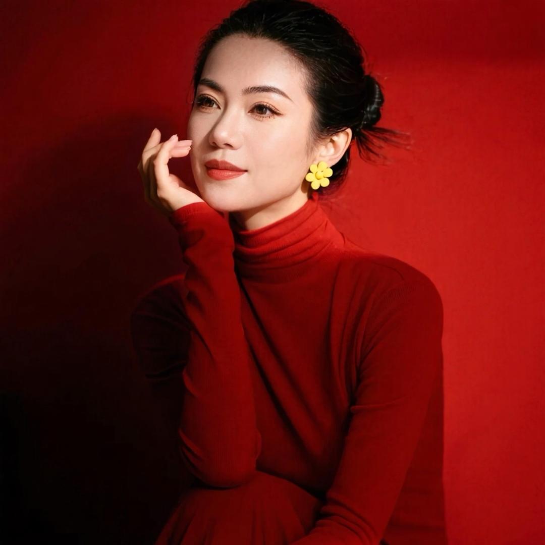 新疆徒手面雕桃子老师