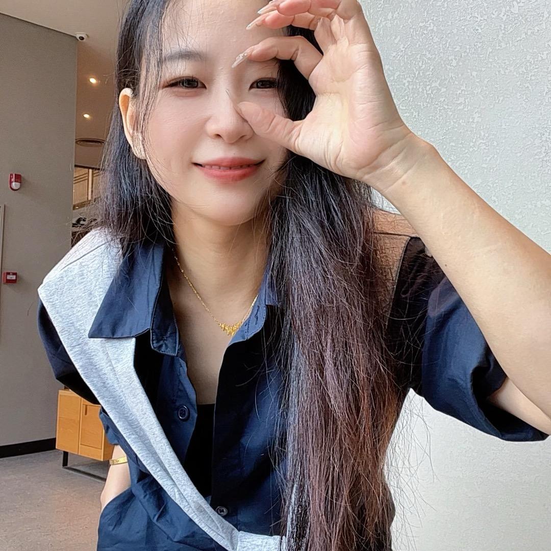 郑太太(自己姓郑)